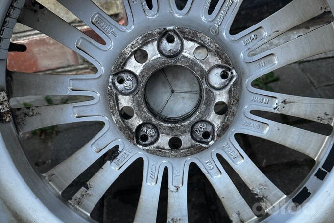 Mercedes benz, valuveljed