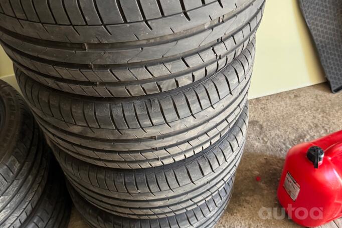 Audi, valuveljed