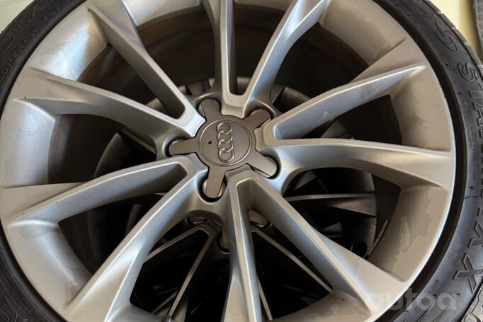 Audi, valuveljed