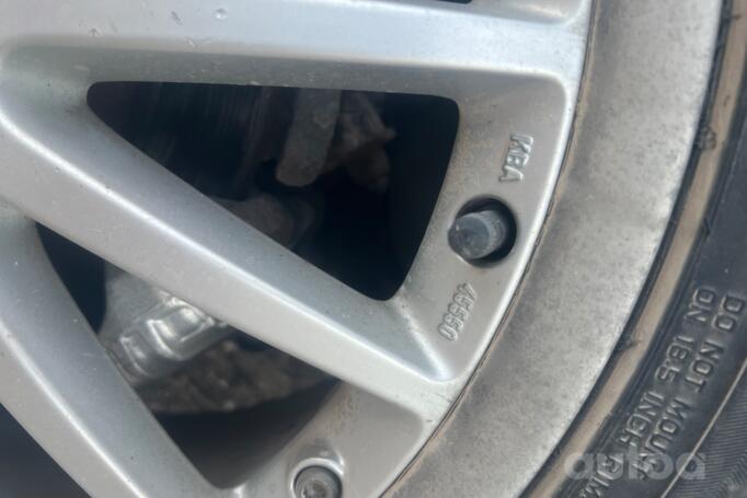 Audi, valuveljed