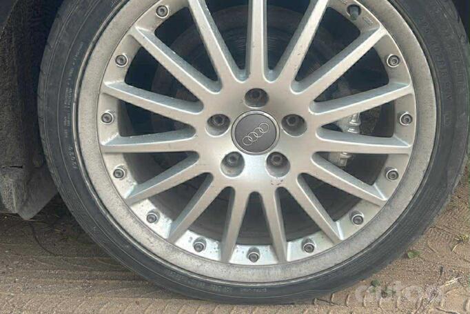 Audi, valuveljed