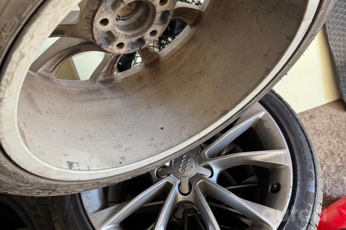 Audi, valuveljed