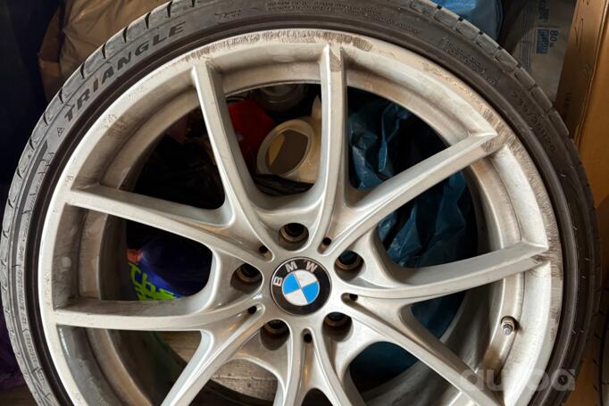 Bmw, valuveljed