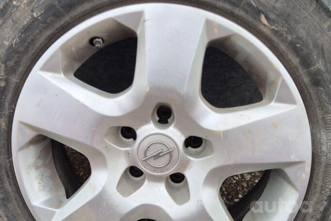 Opel, terasest stantsitud