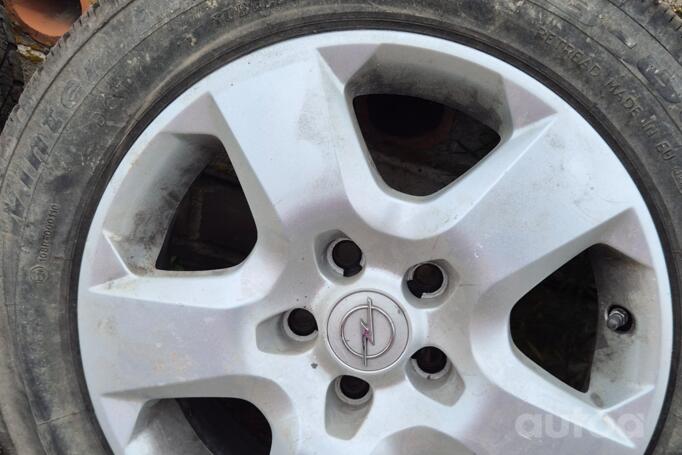 Opel, terasest stantsitud