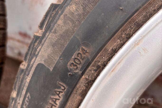 Audi, valuveljed