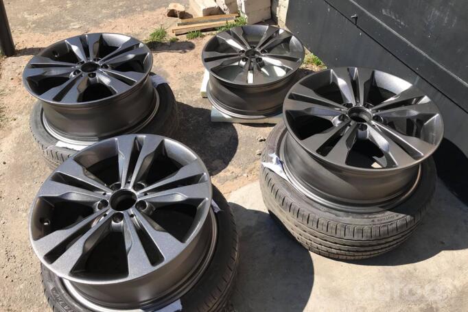 Mercedes-Benz, valuveljed