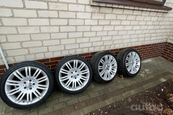 Mercedes benz, valuveljed