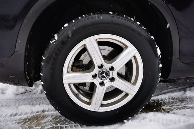 Mercedes, valuveljed