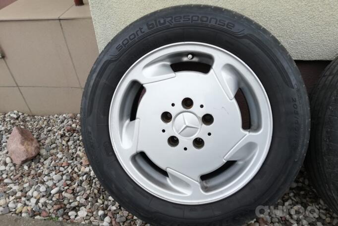 Mercedes Benz, valuveljed