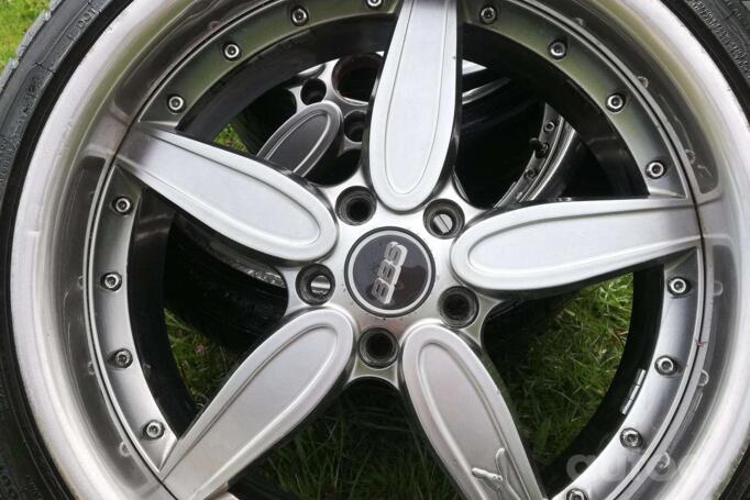 Wolf race, valuveljed