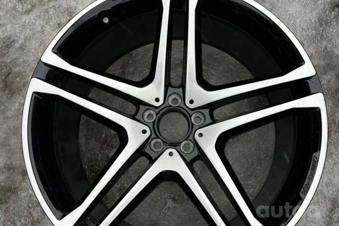 Mercedes, valuveljed