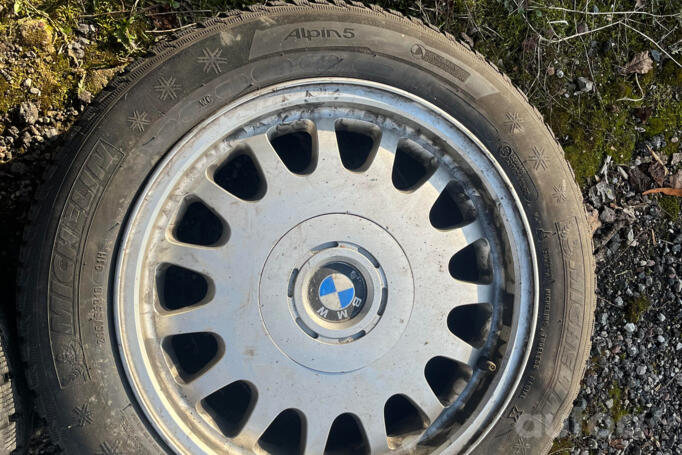 BMW, valuveljed