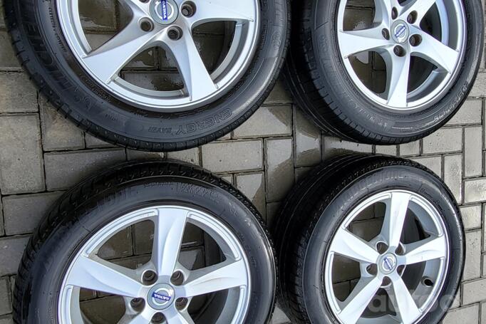 Volvo, valuveljed