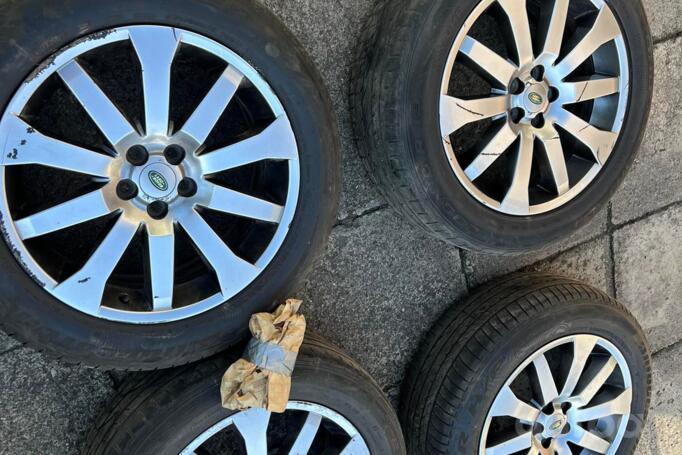 Land rover, valuveljed