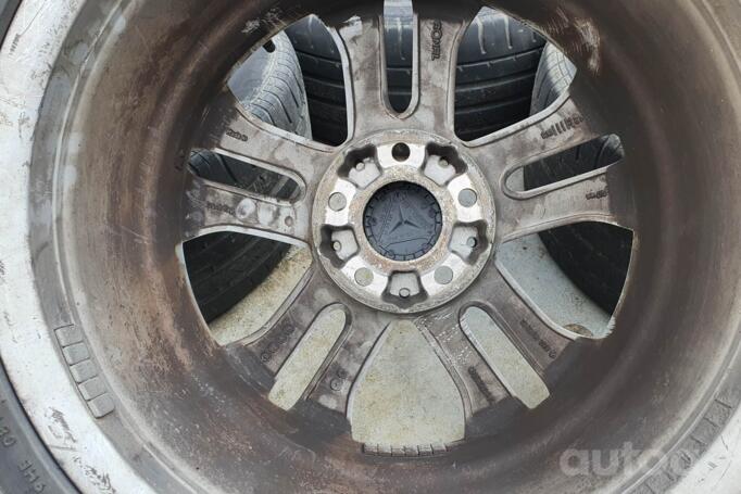 Mercedes, valuveljed