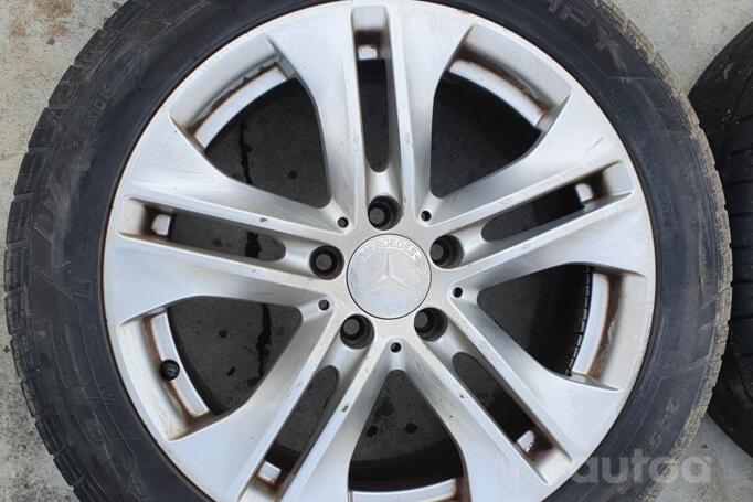 Mercedes, valuveljed