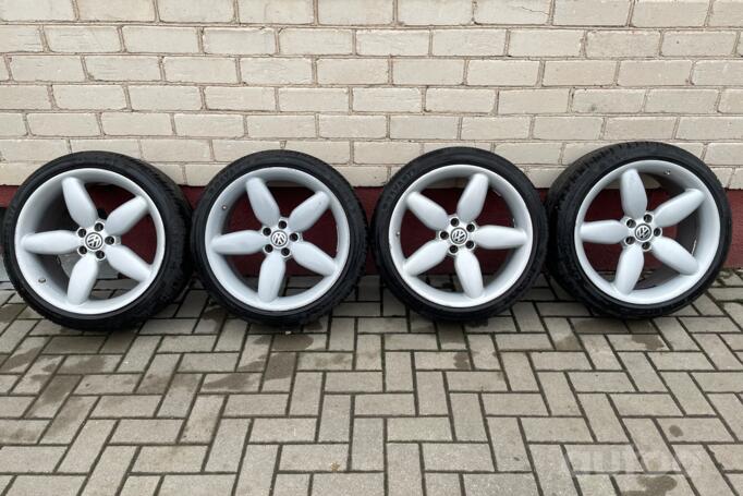 MADE IN GERMANY, valuveljed