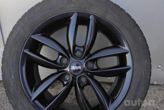 MINI / BMW, valuveljed