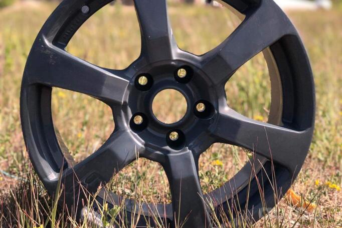 Mersedes, valuveljed