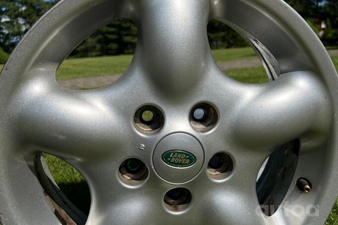 Land Rover, valuveljed