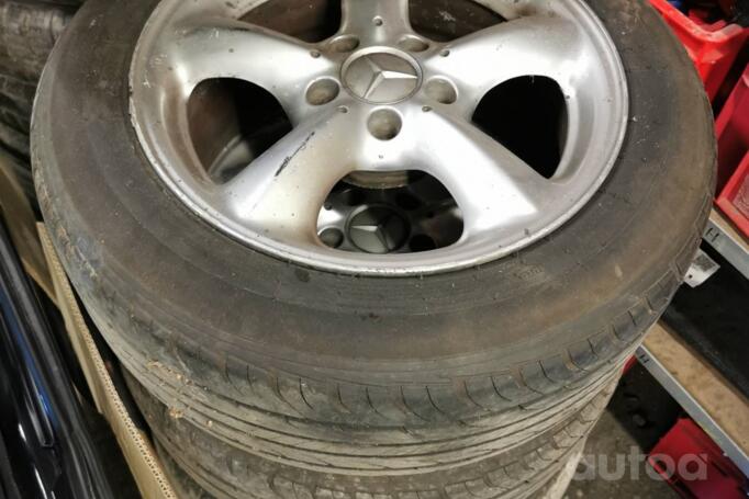 Mercedes, valuveljed