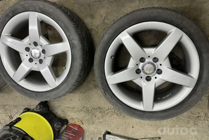 Mercedes benz, valuveljed