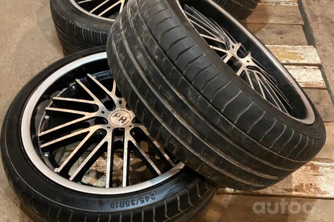 Harry Hausen, valuveljed