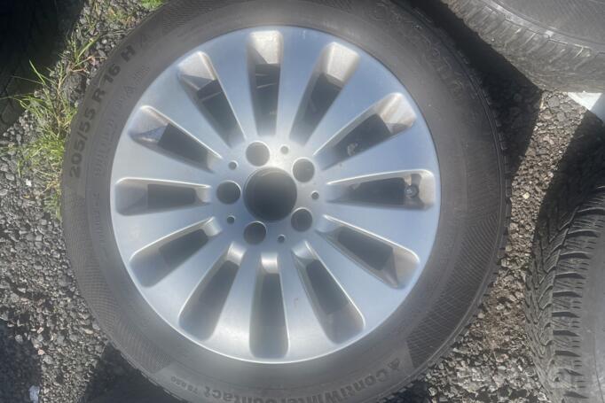 Mercedes Borbet, valuveljed