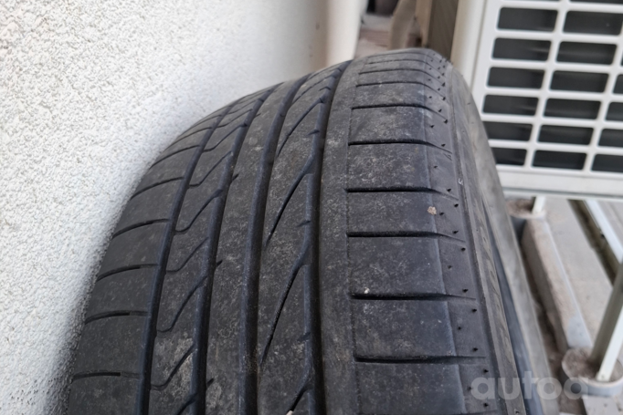 Bridgestone ir triangle