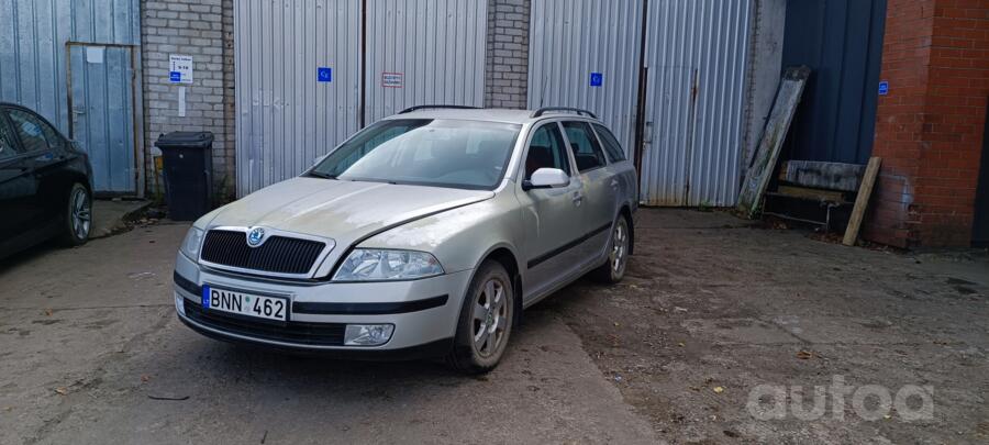 Skoda Octavia 2 generation Combi wagon 5-doors