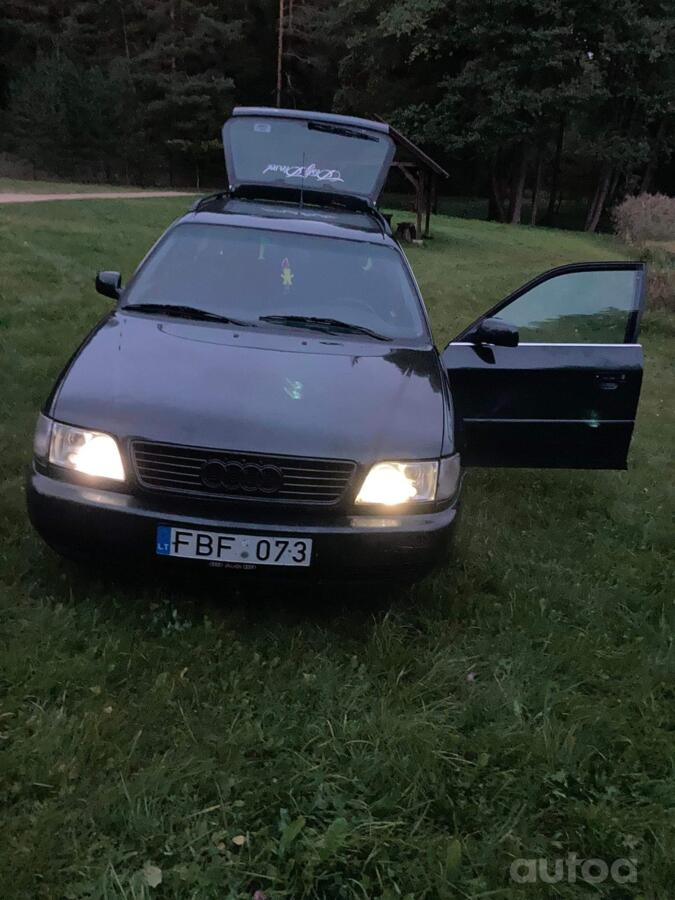 Audi A6 A4/C4 wagon