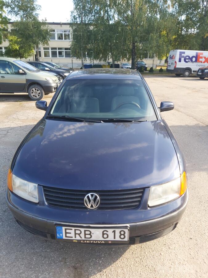 Volkswagen Passat B5 Sedan 4-doors