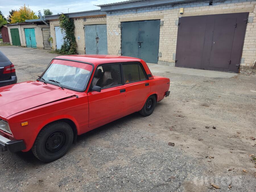 LADA (VAZ) 2105