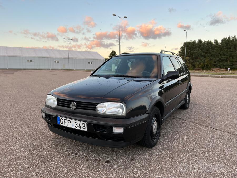 Volkswagen Golf 3 generation wagon