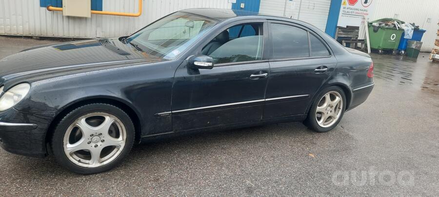 Mercedes-Benz E-Class W211 Sedan