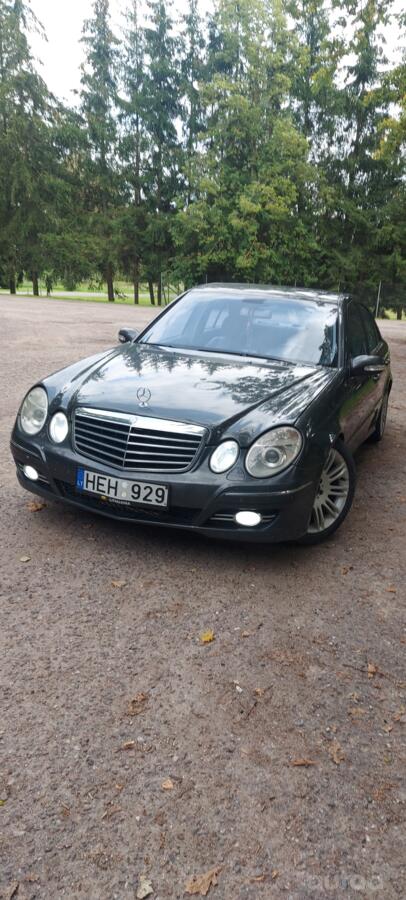 Mercedes-Benz E-Class W211 Sedan