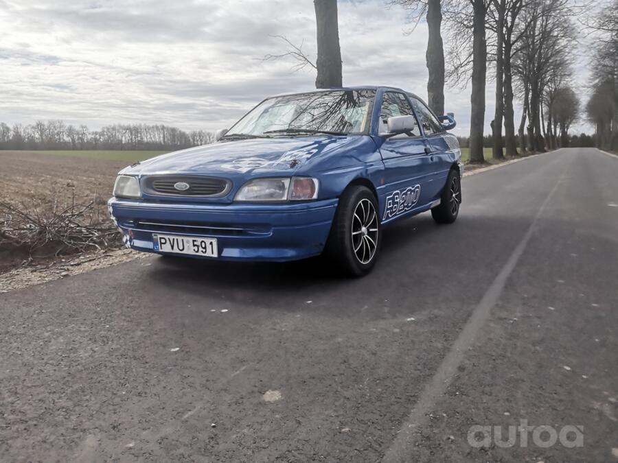 Ford Escort 5 generation Hatchback 3-doors