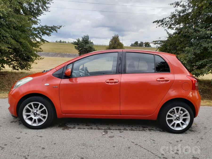 Toyota Yaris 2 generation