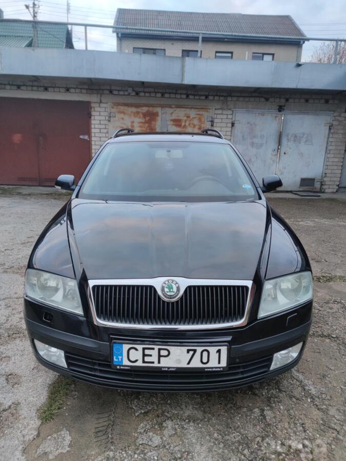 Skoda Octavia 2 generation Combi wagon 5-doors