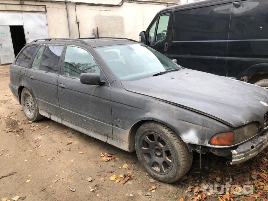 BMW 5 Series E39 Touring wagon