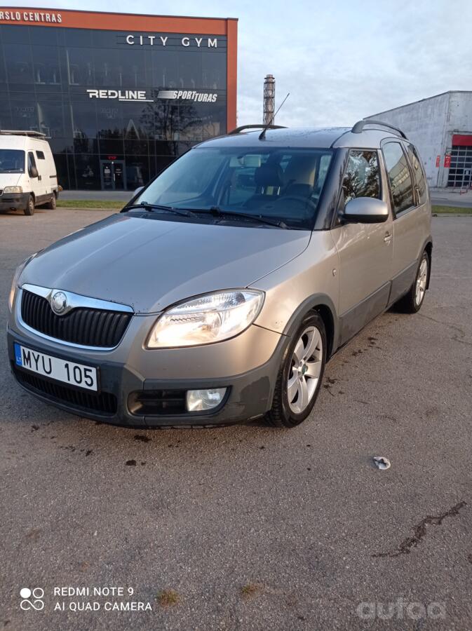 Skoda Roomster 1 generation Scout minivan 5-doors