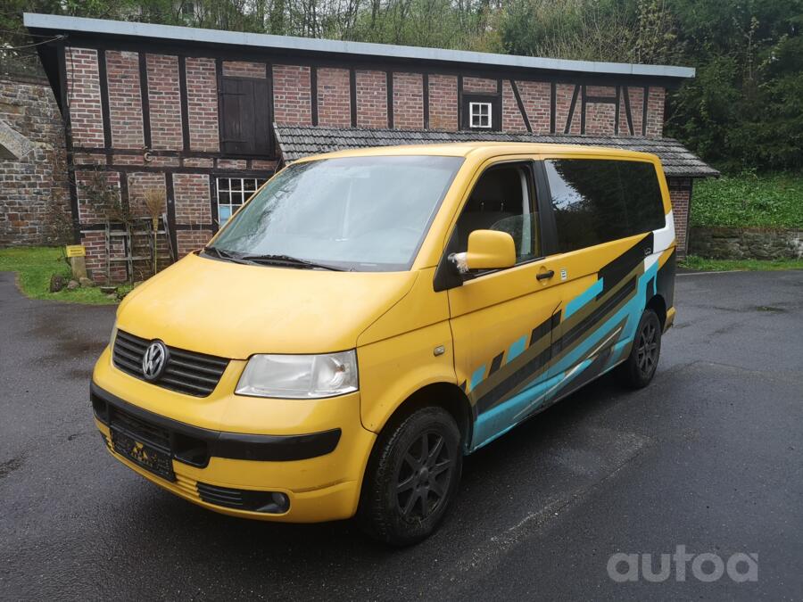 Volkswagen Transporter T5 Minivan 4-doors