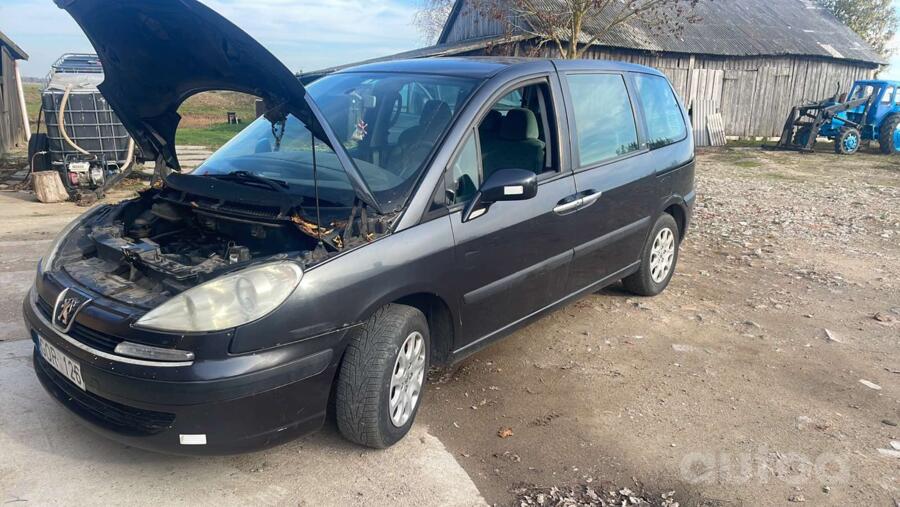 Peugeot 807 1 generation Minivan