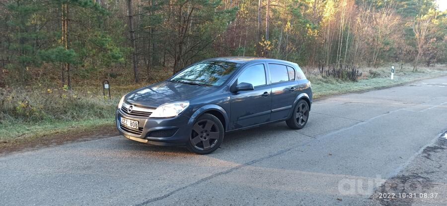 Opel Astra H Hatchback