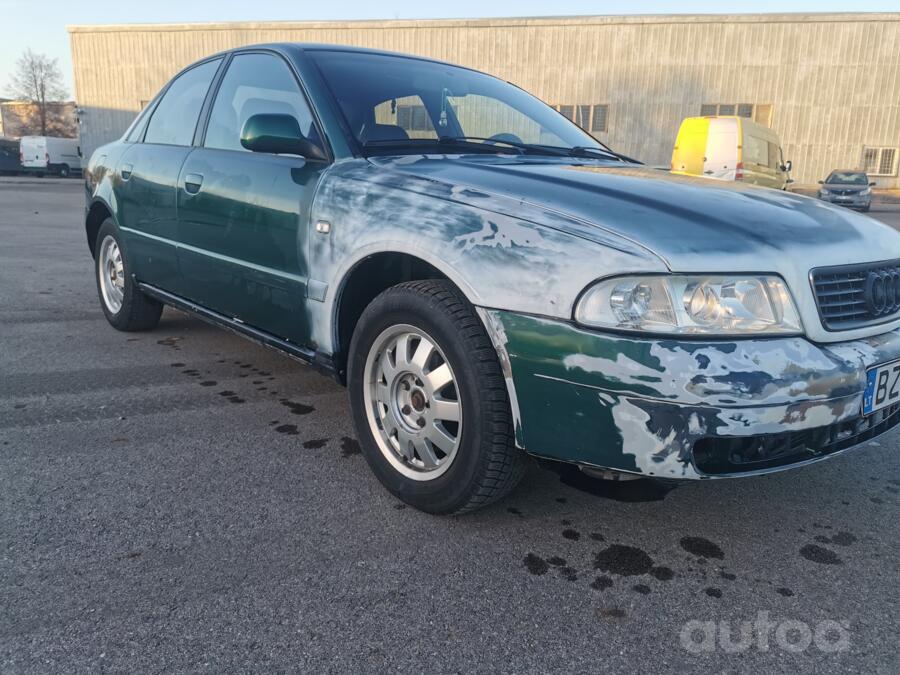 Audi A4 B5 [restyling] Sedan
