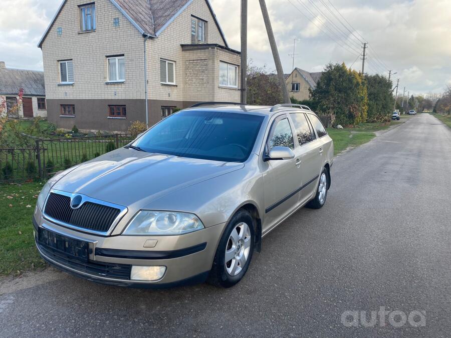 Skoda Octavia 2 generation Combi wagon 5-doors