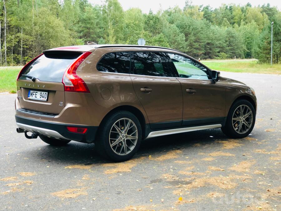 Volvo XC60 1 generation Crossover