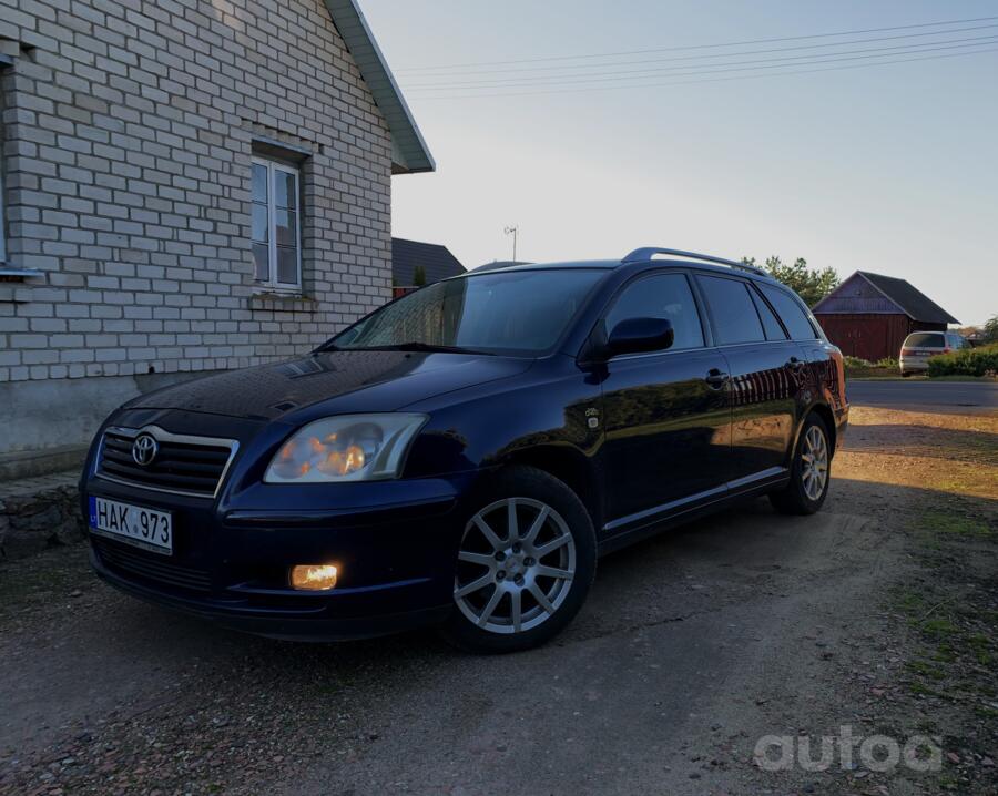 Toyota Avensis 2 generation wagon
