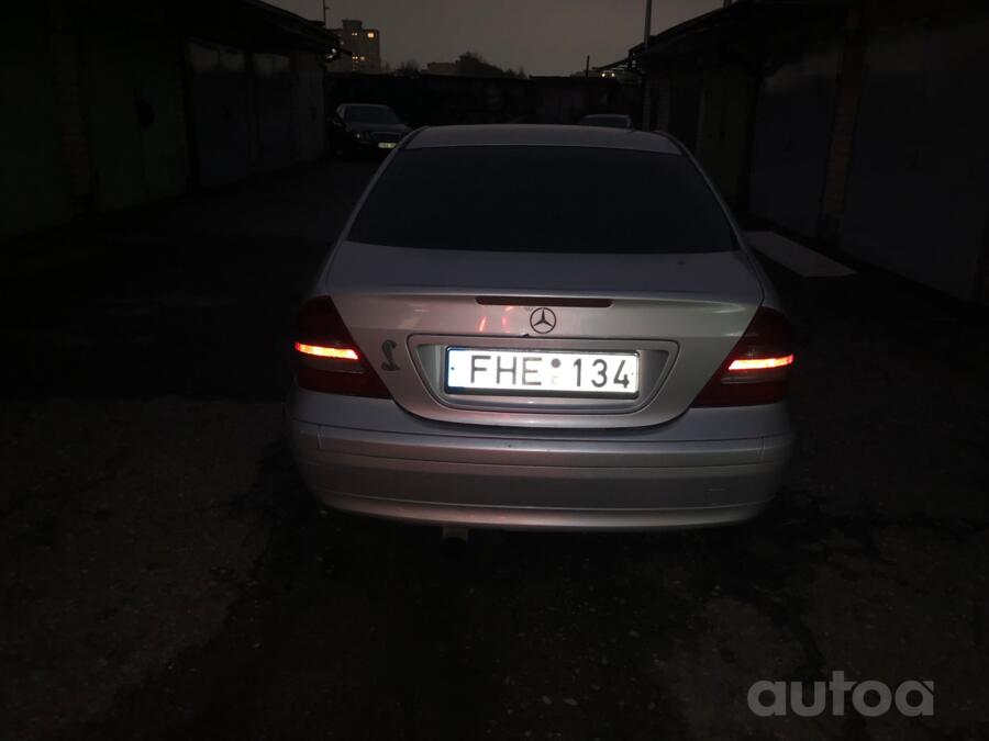 Mercedes-Benz C-Class W203/S203/CL203 Sedan 4-doors